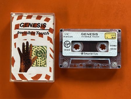 Genesis   Invisible Touch, Kaset Fashion